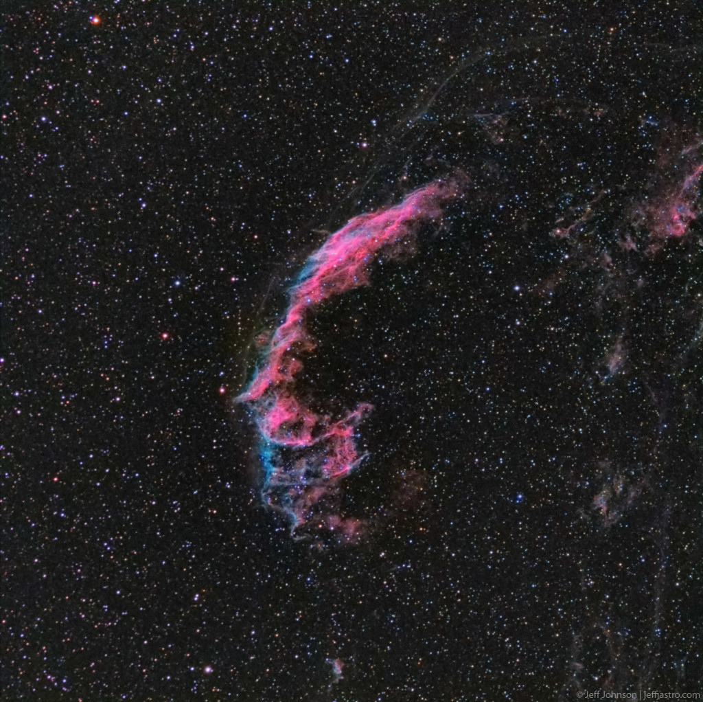 Image of the eastern section of the Veil Nebula (NGC 6992 and NGC 6995). Credit: Jeff Johnson.