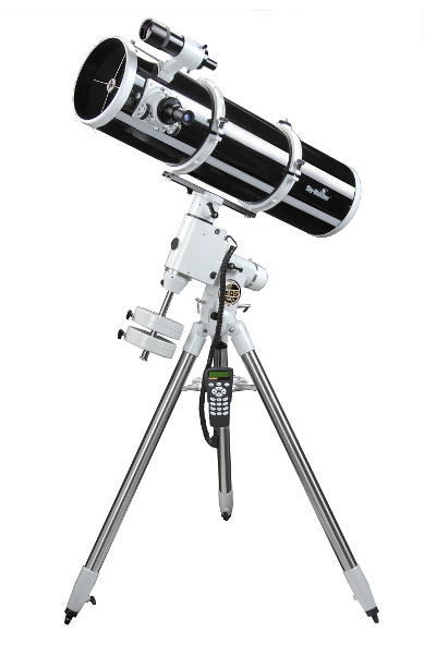 A Newtonian reflector telescope on an equatorial mount (credit: Skywatcher).